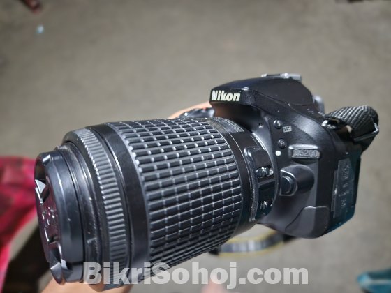 Nikon D5200